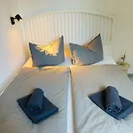 Sünnanbeter Mit Pool Für 2-4 Personen *
