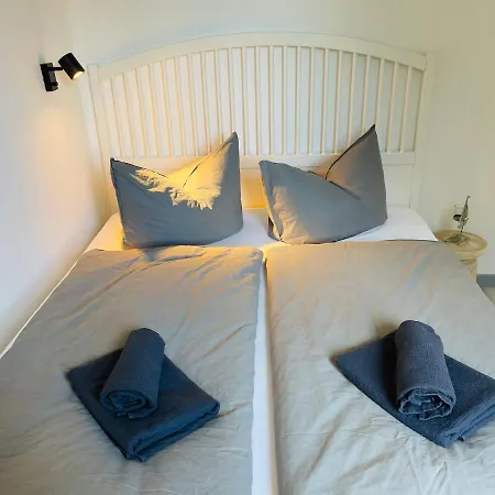 Suennanbeter Mit Pool Fuer 2-4 Personen *
