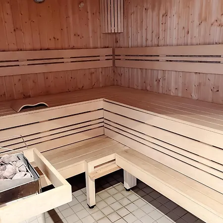 Suennanbeter Mit Pool Fuer 2-4 Personen